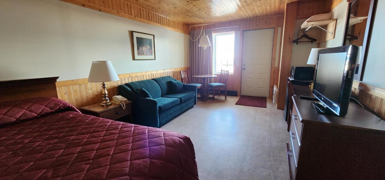 Auberge Motel 4 Saisons Blanc-Sablon Ngoại thất bức ảnh