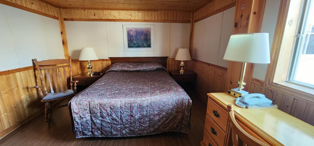 Auberge Motel 4 Saisons Blanc-Sablon Ngoại thất bức ảnh